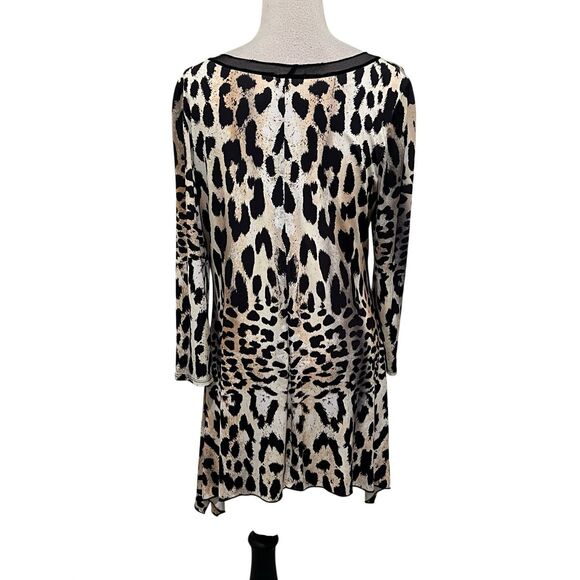 From The Heart Women's Animal Print Scoop Neck Trudy Tunic Top Brown Tan Medium - Picture 4 of 7